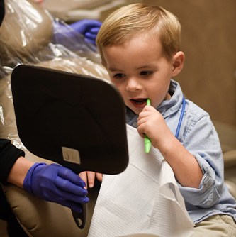 child at the dentist’s