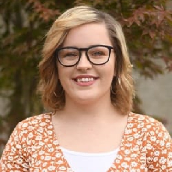 Front desk admin Stephanie