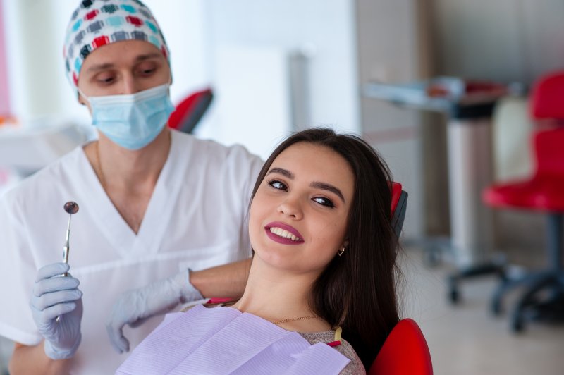 A patient meeting a cosmetic dentist